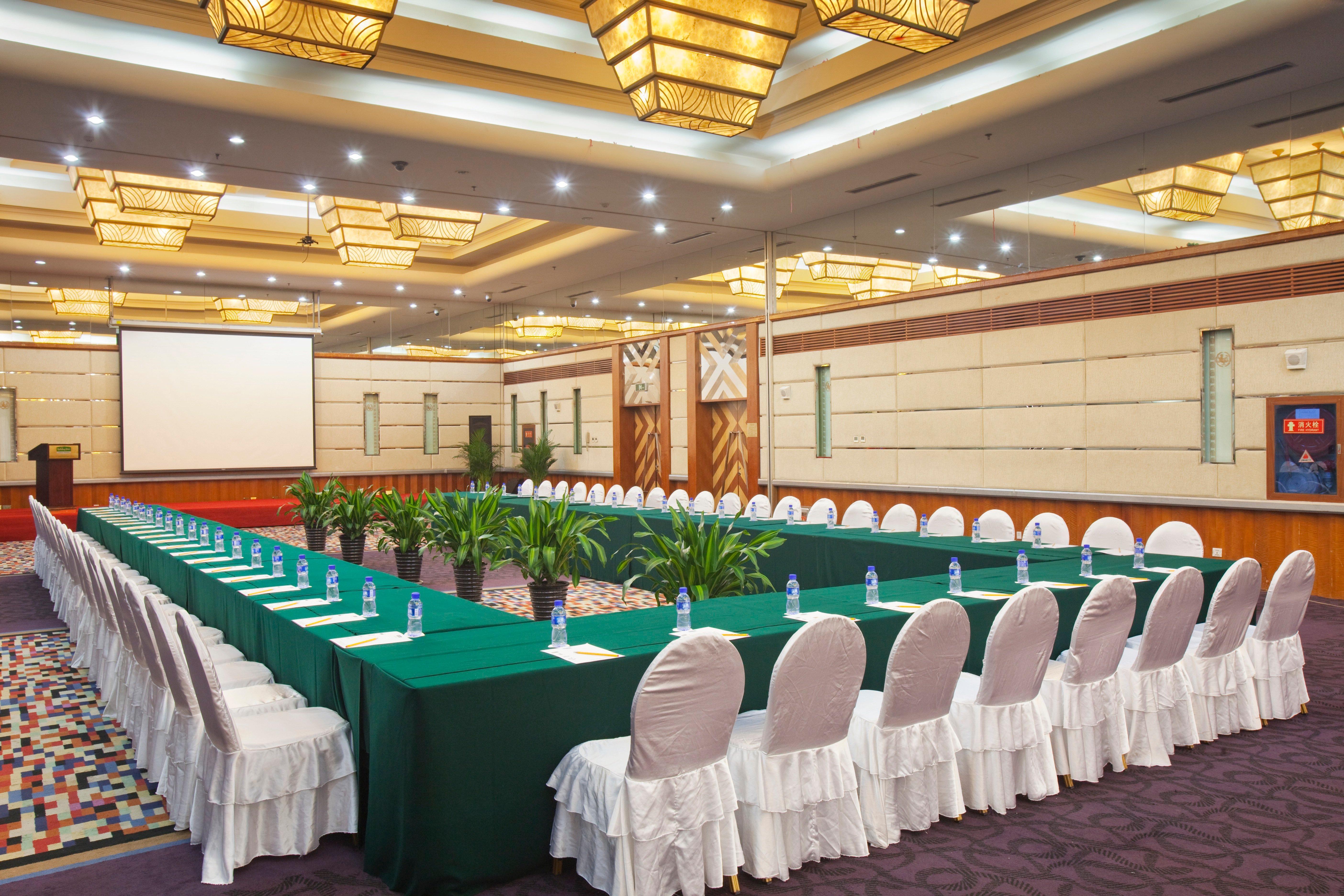 Holiday Inn Hohhot, An Ihg Hotel Εξωτερικό φωτογραφία